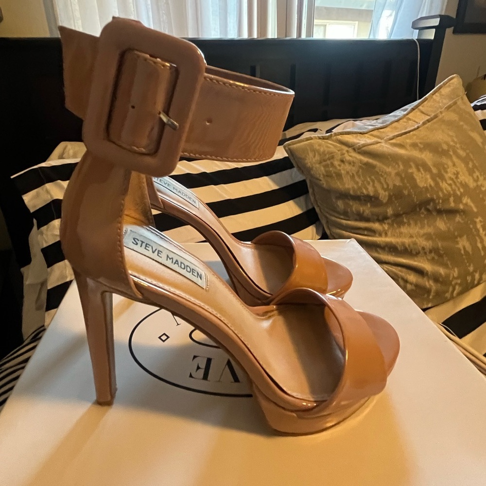 Nude heels